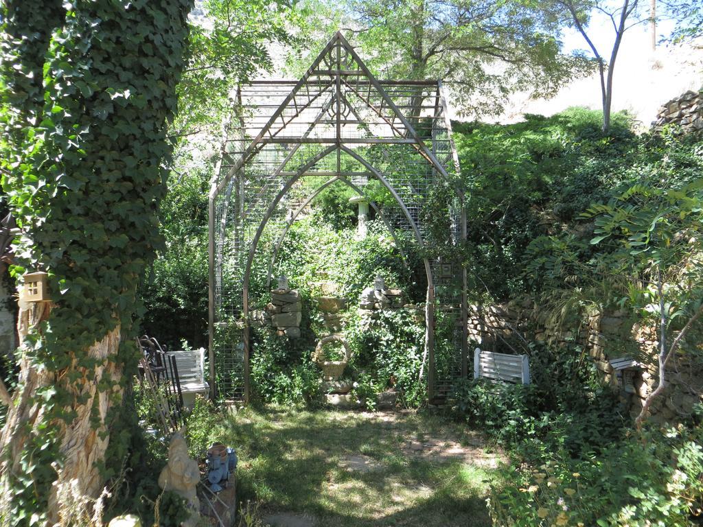 Edith Palmer'S Country Inn, Historical Bed & Breakfast 버지니아시티 외부 사진