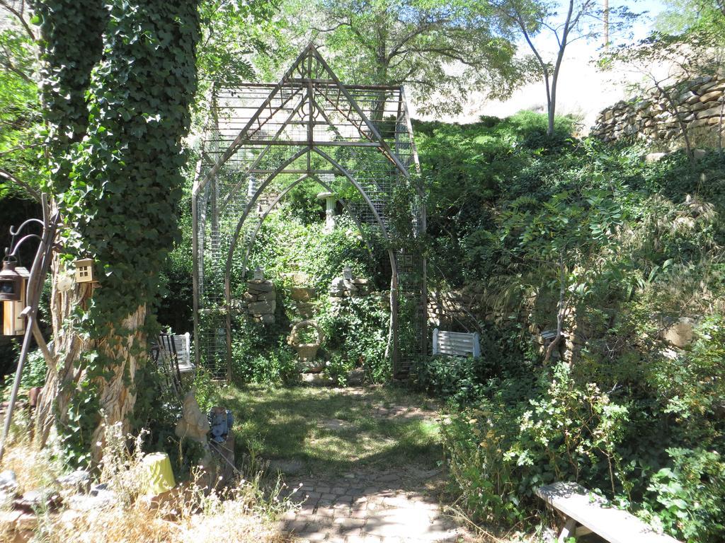 Edith Palmer'S Country Inn, Historical Bed & Breakfast 버지니아시티 외부 사진